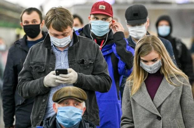 Вирусолог предсказал продолжение пандемии после 2022 года