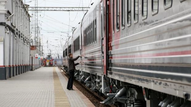 ФПК запустила ежедневный поезд между Петербургом и Таганрогом