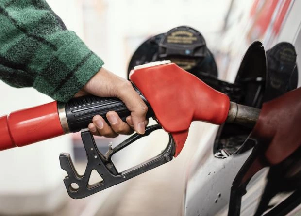Советник премьера Венгрии рекомендует ЕК последовать примеру страны в регулировании цен на топливо