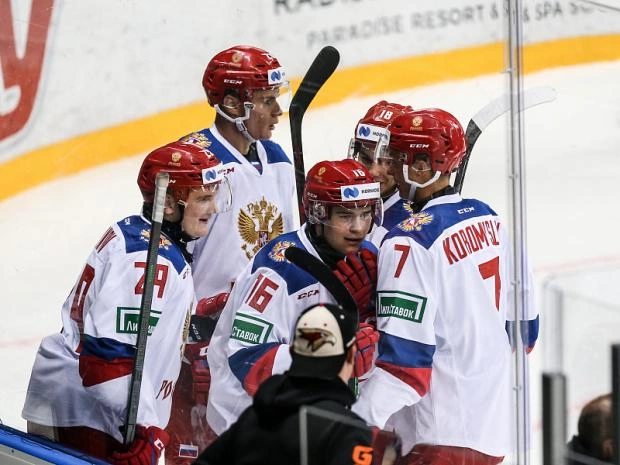 В расширенный состав сборной России среди игроков до 25 лет вошли 49 хоккеистов