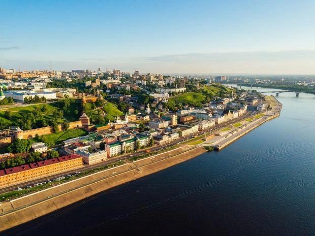 Между достопримечательностями Нижнего Новгорода теперь можно путешествовать на катере 
