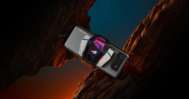 Компания ASUS представила серию игровых смартфонов ROG Phone 6D