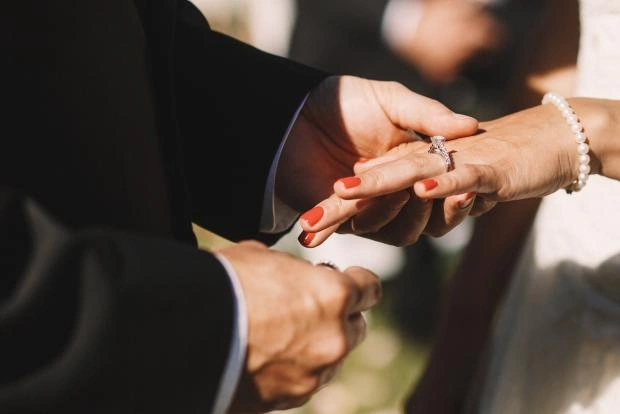 На Аллее любви в курортном Железноводске начали проводить выездные регистрации браков