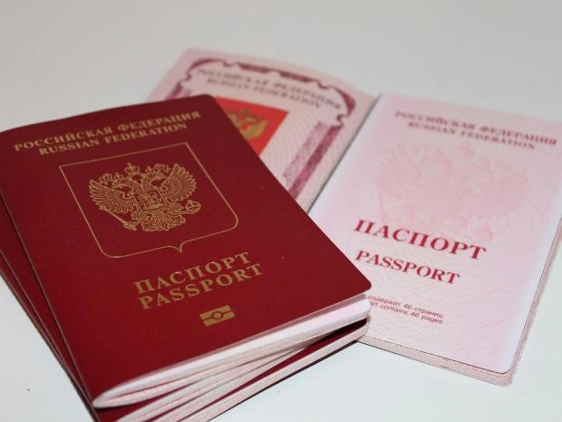 Италия перестала принимать на визы небиометрические паспорта россиян