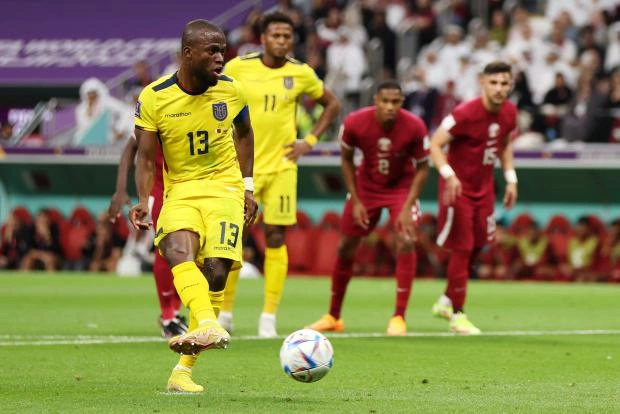 Первый гол чемпионата мира в Катаре забил Эннер Валенсия