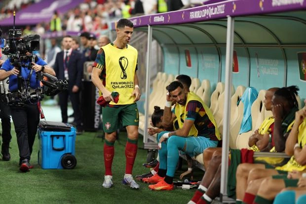 Наставник сборной Португалии назвал причину непопадания Роналду в основу на матч со Швейцарией
