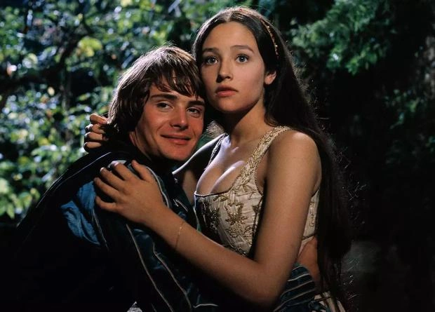 Актёры Ромео и Джульетты подали в суд на Paramount Pictures за сексуальную эксплуатацию
